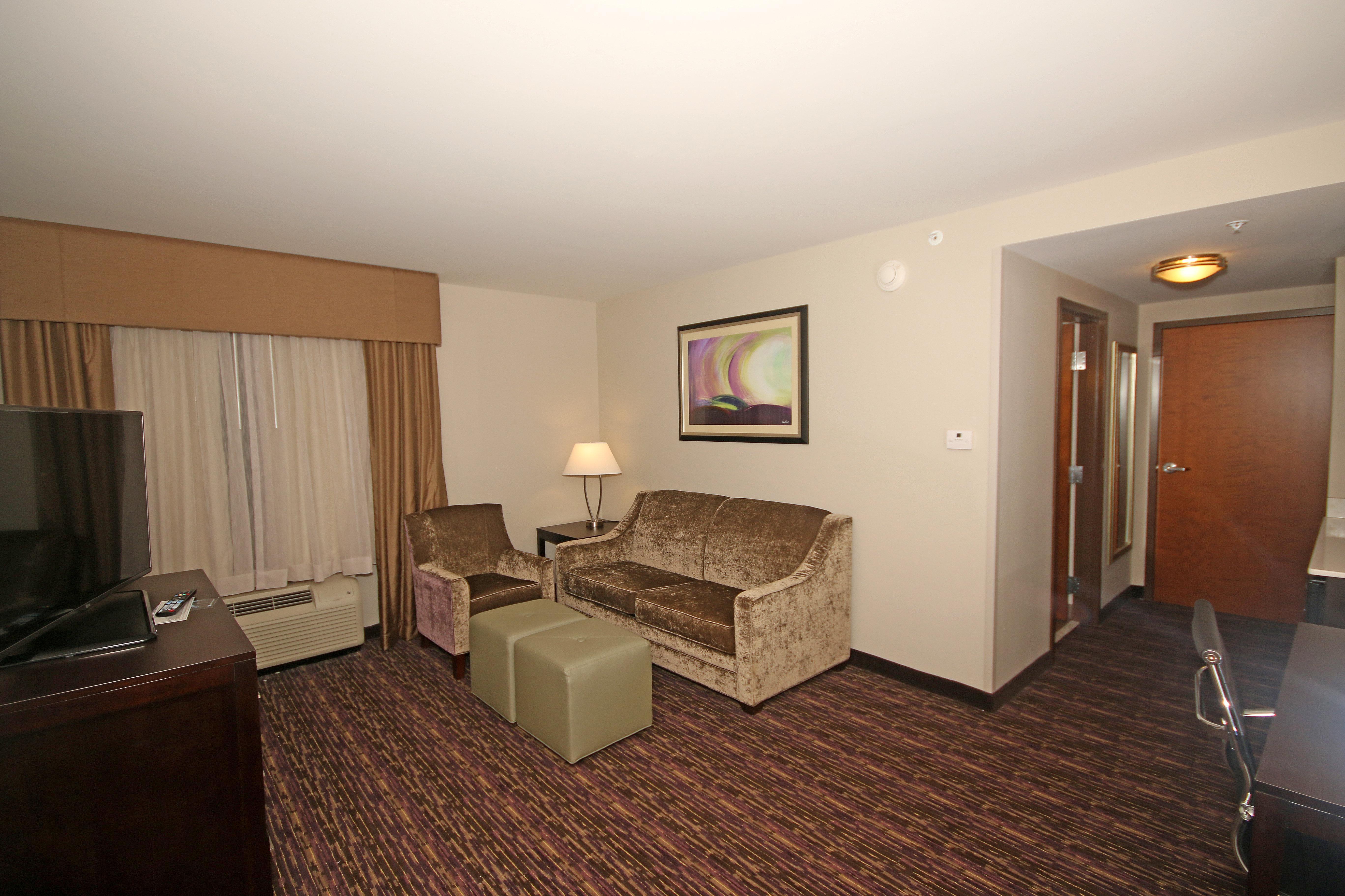 Holiday Inn Express & Suites Charlotte North By Ihg Exterior photo