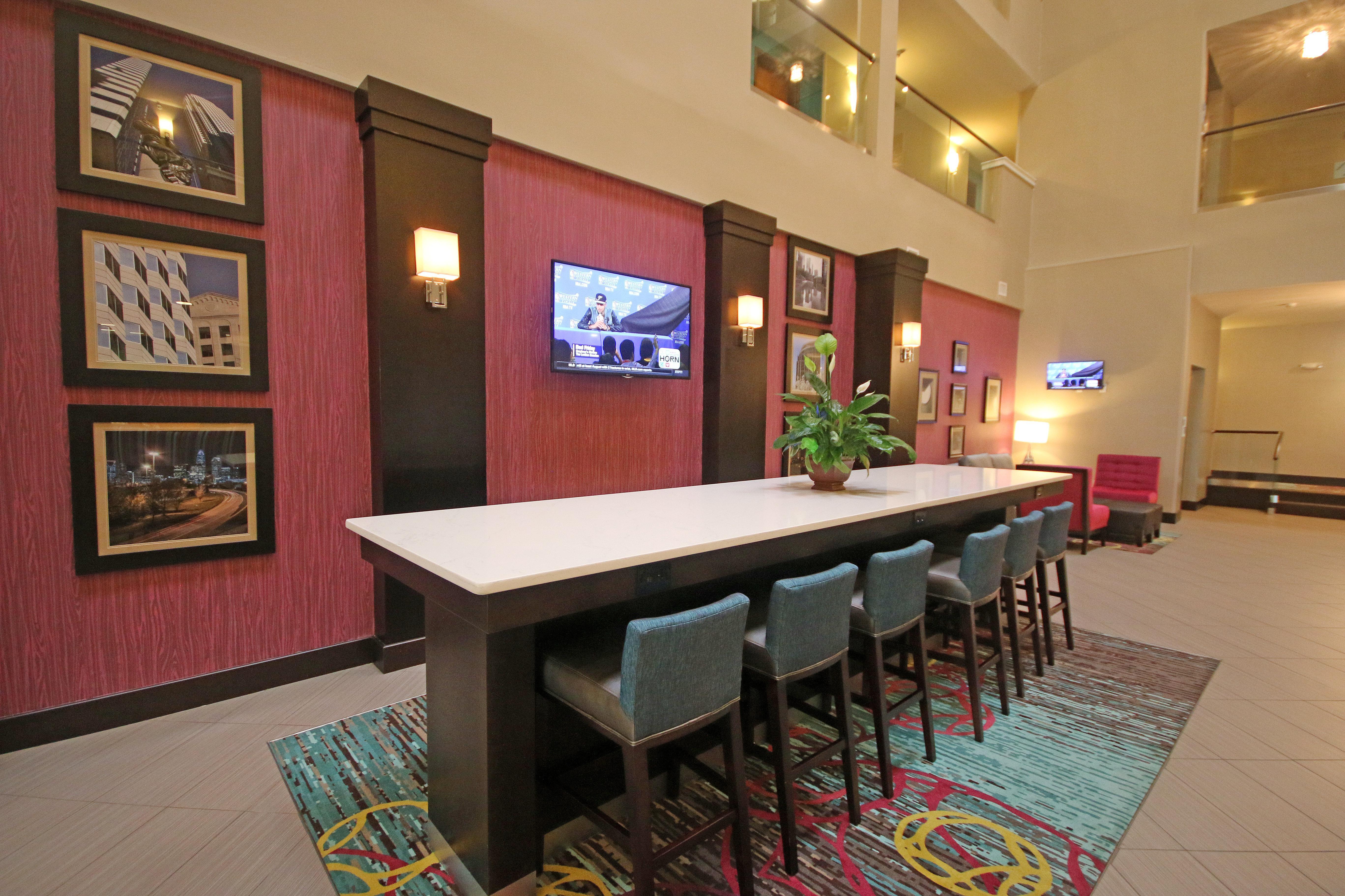 Holiday Inn Express & Suites Charlotte North By Ihg Exterior photo